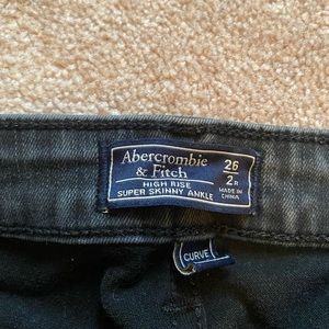 black abercrombie & fitch jeans